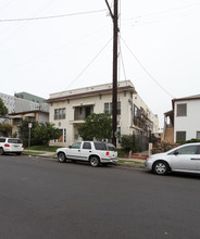 1416 N Kenmore Ave in Los Angeles, CA - Foto de edificio - Building Photo