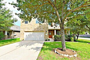 15012 Fernhill Dr in Austin, TX - Building Photo