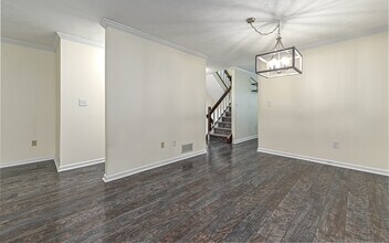 417 Ten Point Ln in Cranberry Township, PA - Foto de edificio - Building Photo