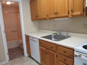 42 Olcott Ln in Charlestown, NH - Building Photo - Building Photo