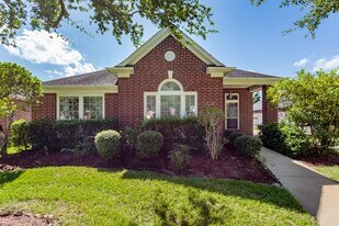 21915 Rivergate Ct in Richmond, TX - Building Photo