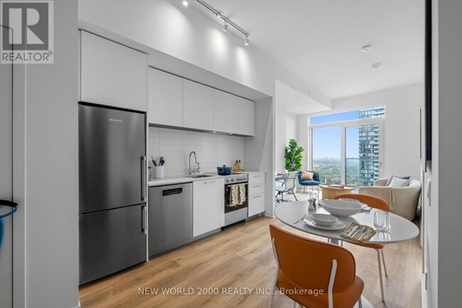 property at 101 Roehampton Ave