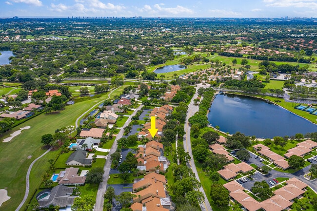 49 Balfour Rd E in Palm Beach Gardens, FL - Foto de edificio - Building Photo