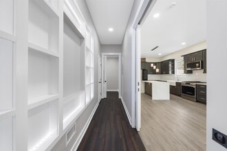 241 Baldwin Ave in Jersey City, NJ - Building Photo - Building Photo
