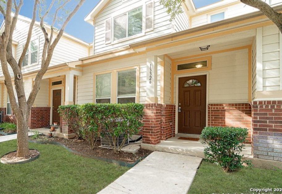 13326 Bristow Dawn in San Antonio, TX - Foto de edificio