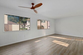 442 N Vía Porto in Anaheim, CA - Building Photo - Building Photo