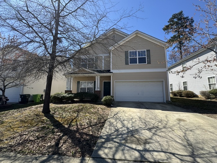 3621 Pinkham Way in Raleigh, NC - Foto de edificio
