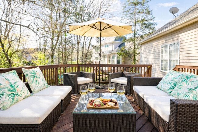 10301 Rougemont Ln in Charlotte, NC - Building Photo - Building Photo