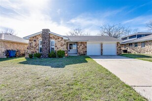 645 Lloyd Ave in Midwest City, OK - Building Photo