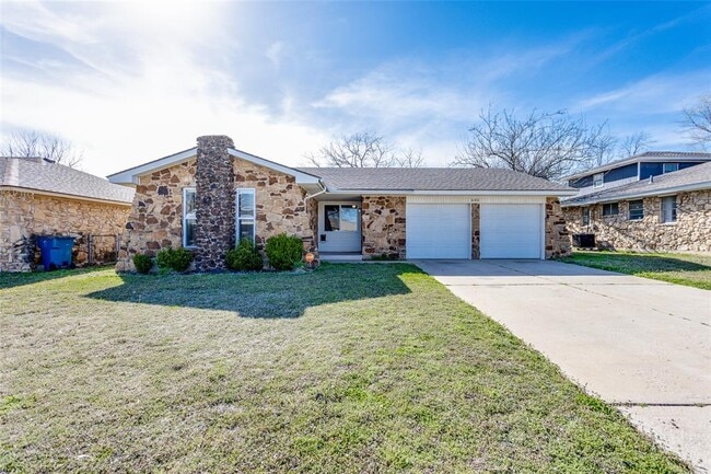 property at 645 Lloyd Ave