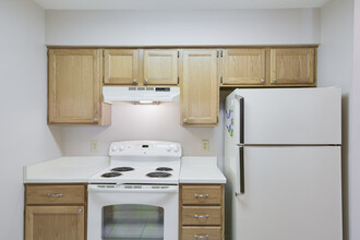 14 Forest Oaks Dr in Durham, NC - Building Photo - Building Photo