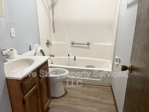 619 S Walnut St in Springfield, IL - Building Photo - Building Photo