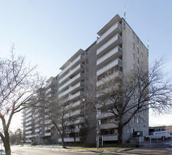 Hager Creek in Burlington, ON - Building Photo - Building Photo