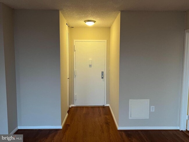 property at 1225 Martha Custis Dr