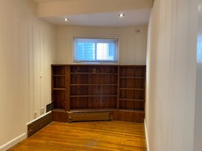 170 Belmont Ave, Unit 170Belmont Avenue Floor 1 in Jersey City, NJ - Building Photo - Building Photo