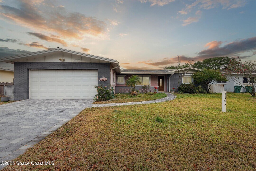 1345 Mackeral Ave in Merritt Island, FL - Building Photo