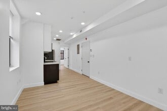 712 N American St in Philadelphia, PA - Building Photo - Building Photo