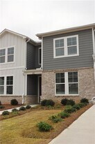 495 Crown Dr in Cartersville, GA - Building Photo