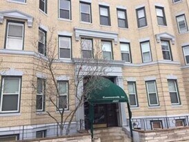 1423 Commonwealth Ave in Boston, MA - Building Photo