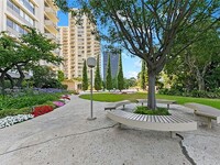 2160 Century Park E, Unit 311 in Los Angeles, CA - Foto de edificio - Building Photo