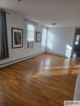 110 Willow Ave in Garwood, NJ - Building Photo - Building Photo