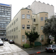 1568 Madison St in Oakland, CA - Building Photo - Building Photo