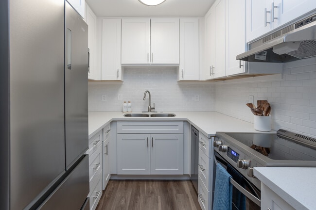 Union On Bellevue in Tucson, AZ - Building Photo - Interior Photo