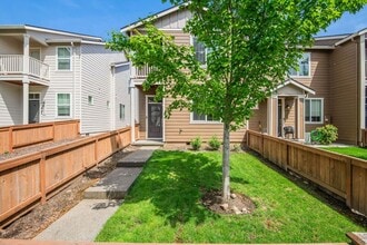 7119 NE 152nd Pl in Vancouver, WA - Foto de edificio - Building Photo