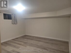 307 Axminster Dr in Richmond Hill, ON - Building Photo - Building Photo