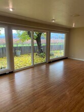 31451 N Redwood Hwy in Cloverdale, CA - Building Photo - Building Photo