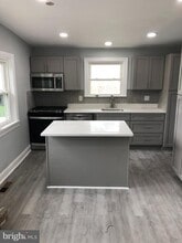 1106 Grant Ave in Philadelphia, PA - Building Photo - Building Photo
