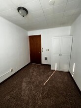 802-806 Queen Ave SE in Albany, OR - Building Photo - Building Photo