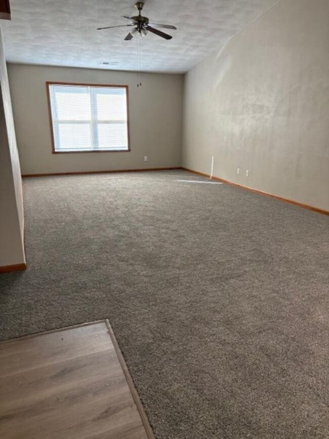 10258 Clearwing Ln in Roscoe, IL - Building Photo - Building Photo