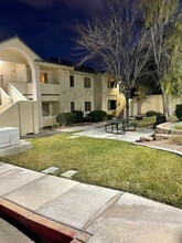 3440 Lindell Rd in Las Vegas, NV - Building Photo - Building Photo