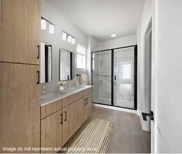 2400 Montgomery Park Blvd in Conroe, TX - Building Photo - Building Photo