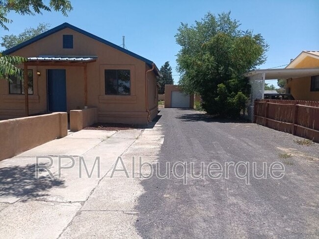 504 San Clemente Ave NW in Albuquerque, NM - Building Photo - Building Photo
