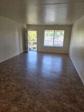 1684 Conestoga Dr in Merced, CA - Building Photo - Building Photo