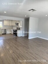 4251 Orwood Rd in Brentwood, CA - Foto de edificio - Building Photo
