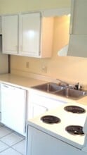 1211 S Doreen St in Wichita, KS - Building Photo - Building Photo