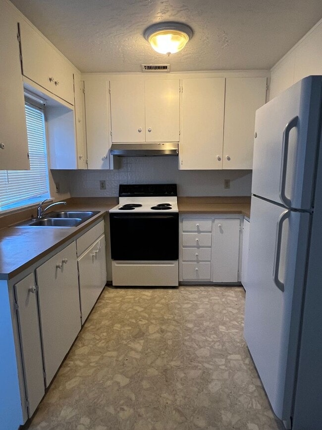 17 Riverside Dr in Cocoa, FL - Building Photo - Building Photo