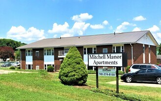 807 Mitchell Ave in Beverly, OH - Building Photo