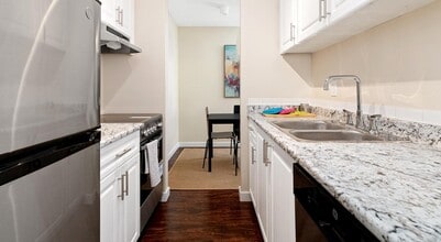 Mountain Park Residences in Burnaby, BC - Building Photo - Interior Photo