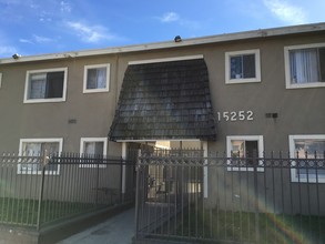 15252 Nordhoff St in North Hills, CA - Building Photo - Other