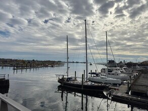 14 Osborne Ave, Unit 1st Floor in Norwalk, CT - Building Photo - Building Photo
