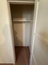 112 S Eucalyptus Ave in Inglewood, CA - Foto de edificio - Building Photo