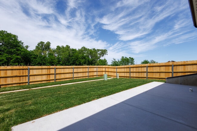 9278 E Chris St in Bel Aire, KS - Foto de edificio - Building Photo