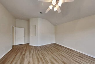 615-13thShearwater Bend Dr in Humble, TX - Building Photo - Building Photo