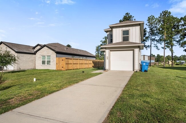 property at 1044 Rd 5203