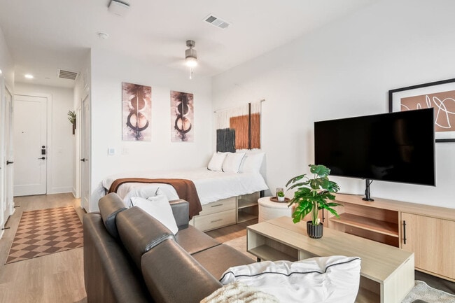 property at 701 Richmond Ave.