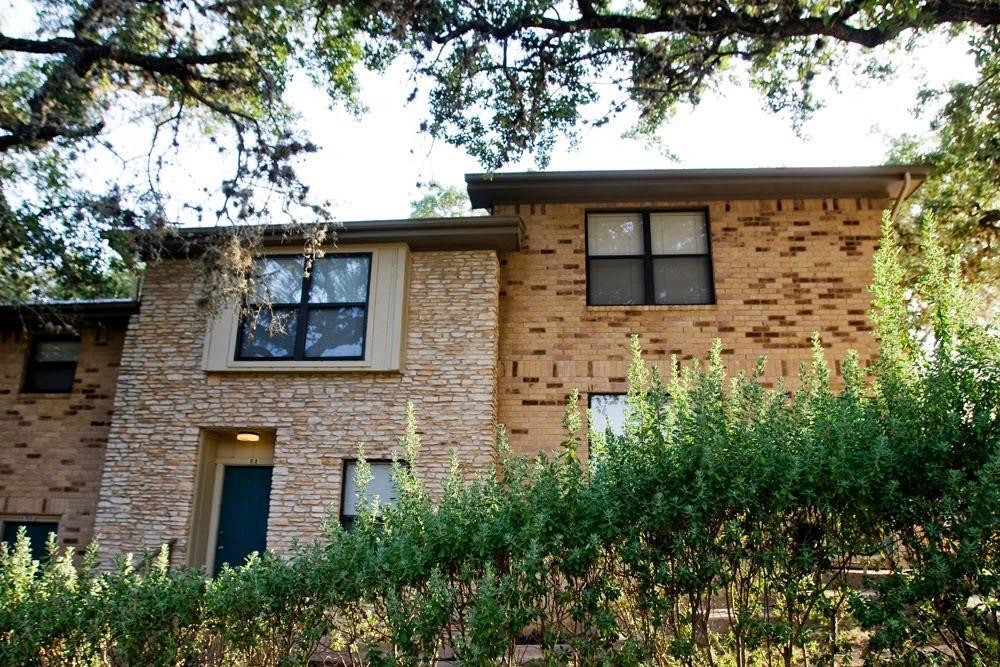 142 Windmill Dr in San Marcos, TX - Building Photo